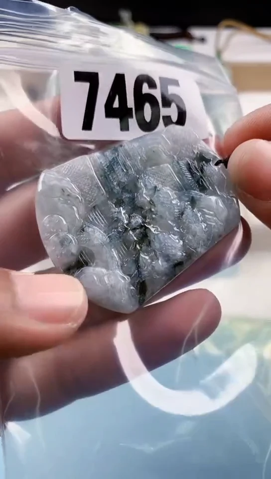 【闪购商品】翡翠挂件未镶嵌天然翡翠吊坠挂件