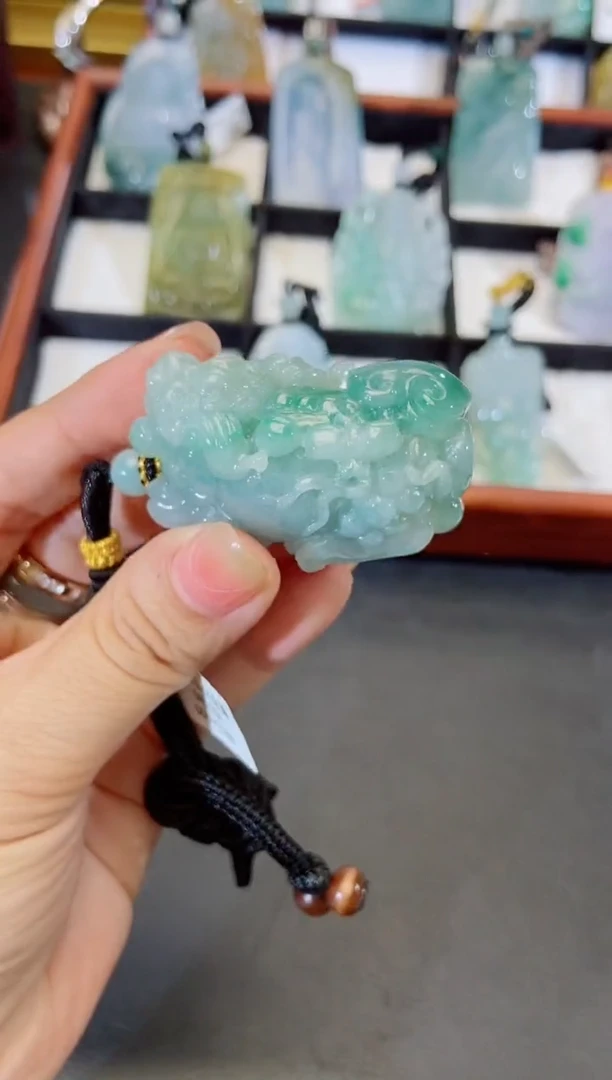 颈饰未镶嵌翡翠缅甸天然翡翠