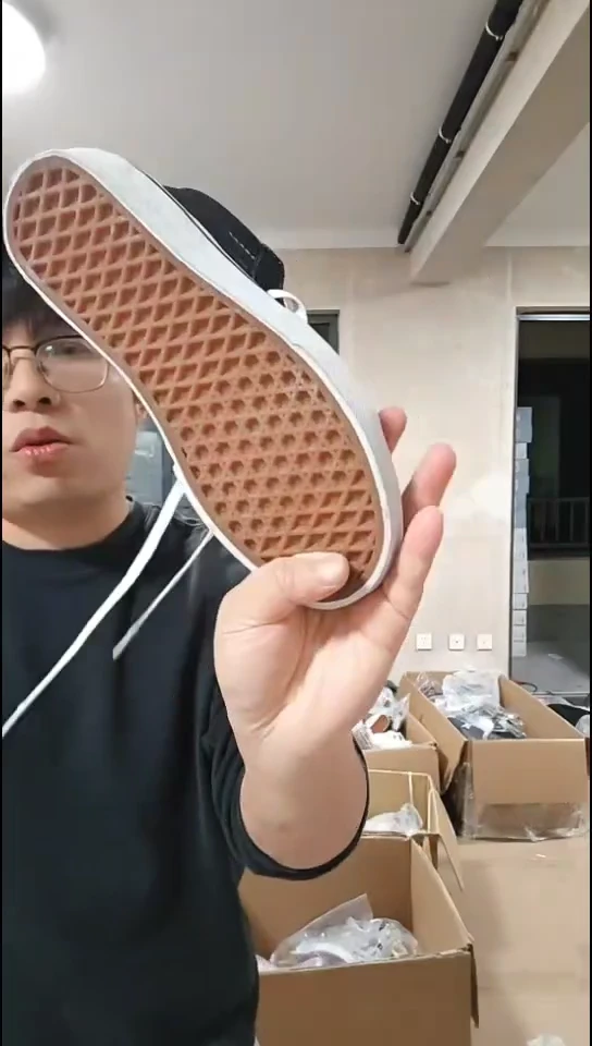 断码孤品清仓   编号262        尺码 36