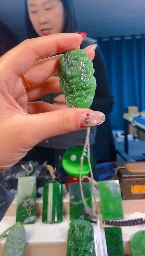 【闪购商品】和田玉挂件未镶嵌1