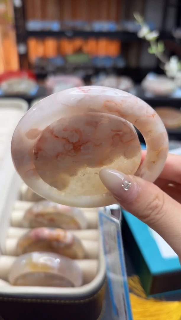 未镶嵌手镯石英质玉A290(57圈赠送镯心)