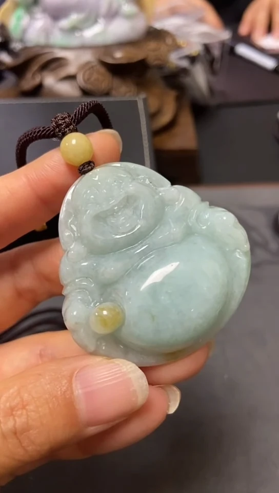 翡翠未镶嵌颈饰疯*头翡翠