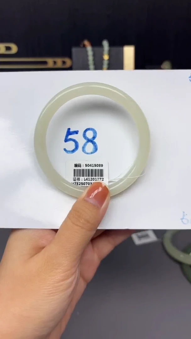 未镶嵌手镯和田玉5089