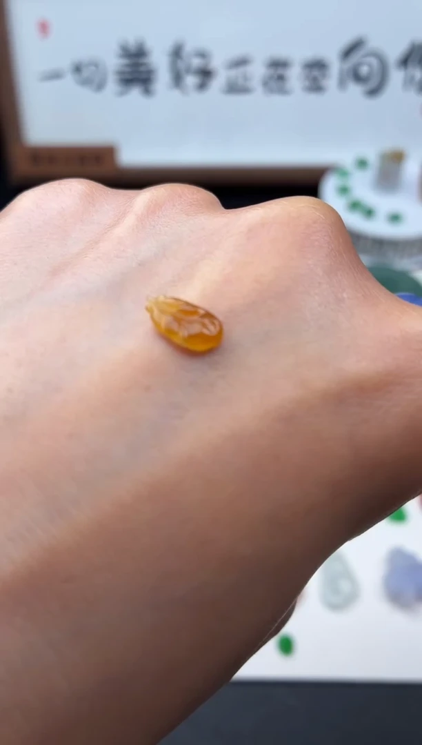 未镶嵌定制翡翠翡翠