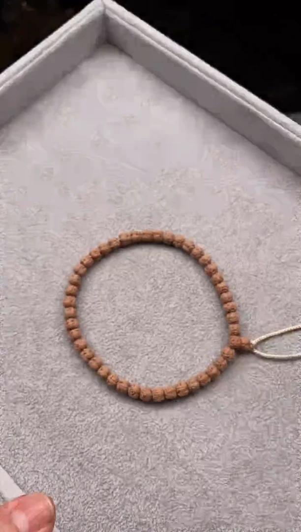 【闪购商品】金刚菩提吊坠闪4原桩佛手五爪单圈7mm左右