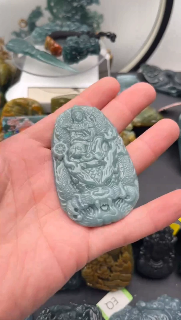 颈饰未镶嵌翡翠普贤2