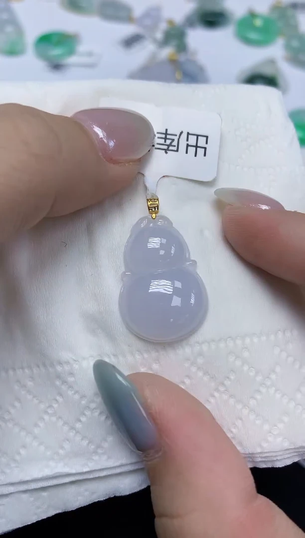 翡翠18K金镶嵌颈饰天然缅甸翡翠A货