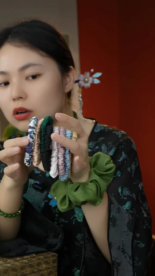 刺绣桑蚕丝大肠圈发圈