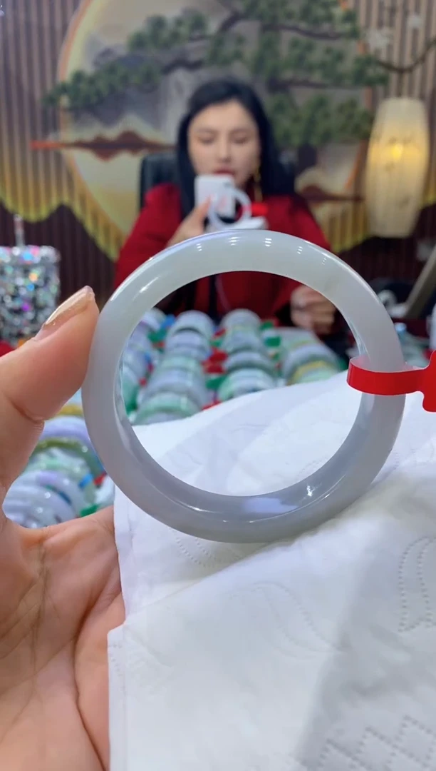 【闪购商品】翡翠手镯未镶嵌多人00260