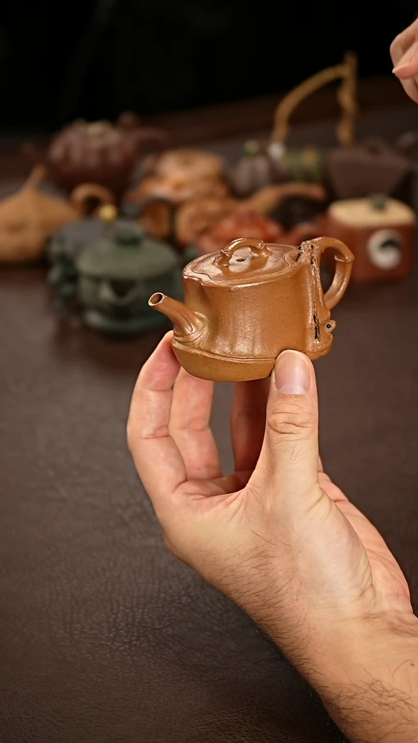茶壶紫砂松鼠松桩紫砂壶90cc