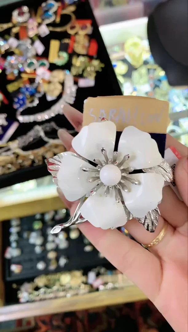 【闪购商品】瓷片楚楚中古珠宝甄选不退换