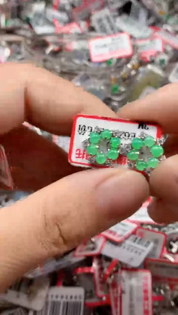 银S925镶嵌戒指翡翠天然A货缅甸翡翠