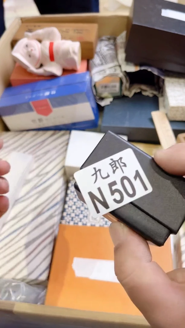 瓷片顶****统501顶鸿门窗系统