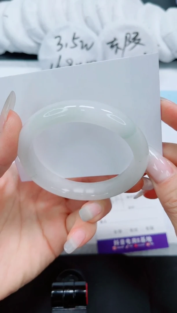 石英质玉手镯未镶嵌667-57.7