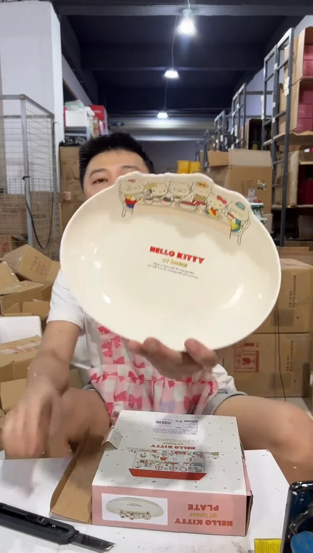 瓷片原盒kt猫一家人餐盘