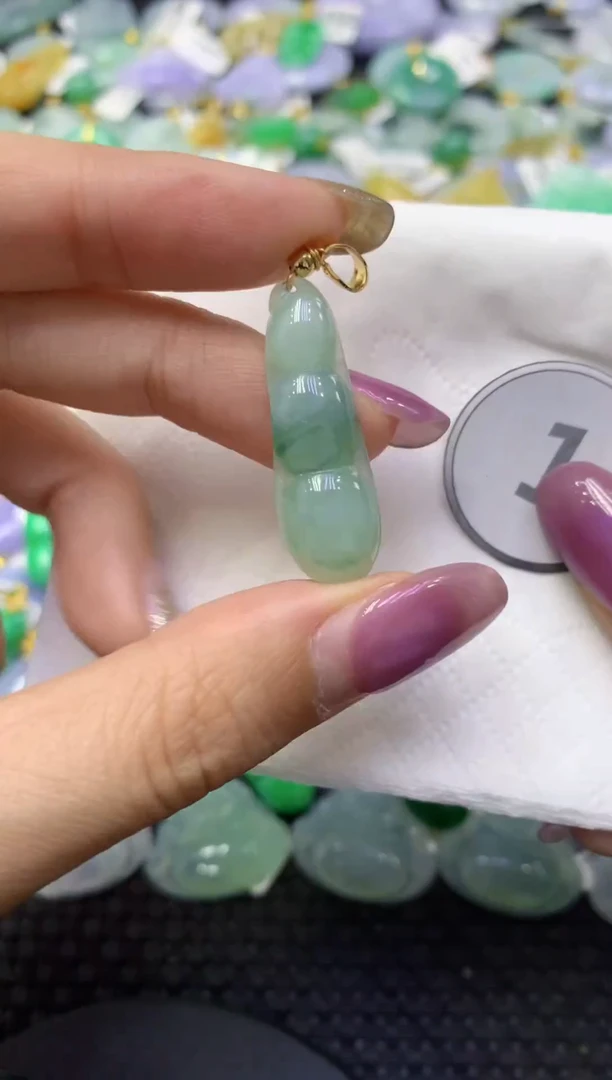 颈饰未镶嵌翡翠天然缅甸翡翠A货