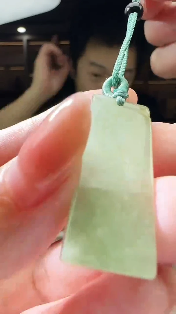 颈饰未镶嵌翡翠多样性发其一         无事