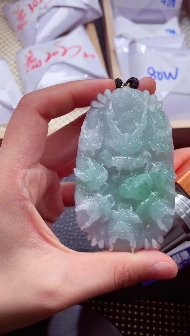 未镶嵌挂件翡翠000888