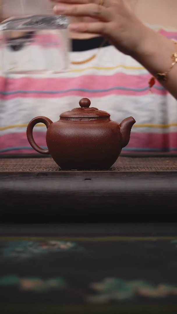 茶壶紫砂紫降坡 莲花