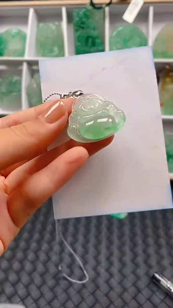 石英岩玉未镶嵌颈饰8341