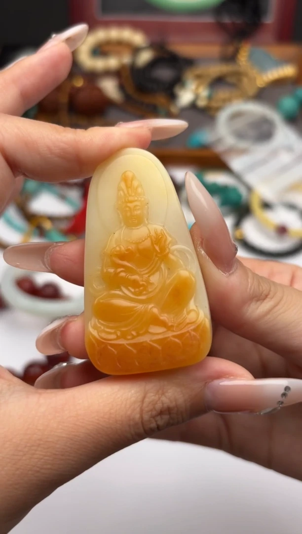 和田玉未镶嵌颈饰和田玉观音牌