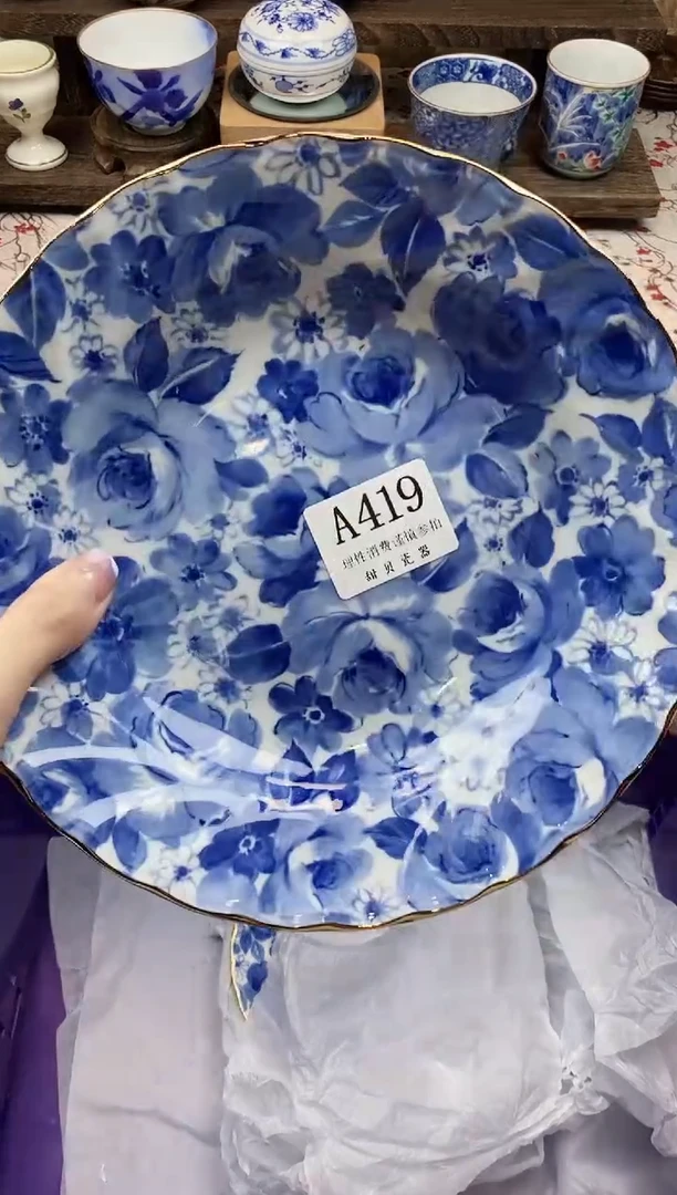 瓷片胖*绘     A419