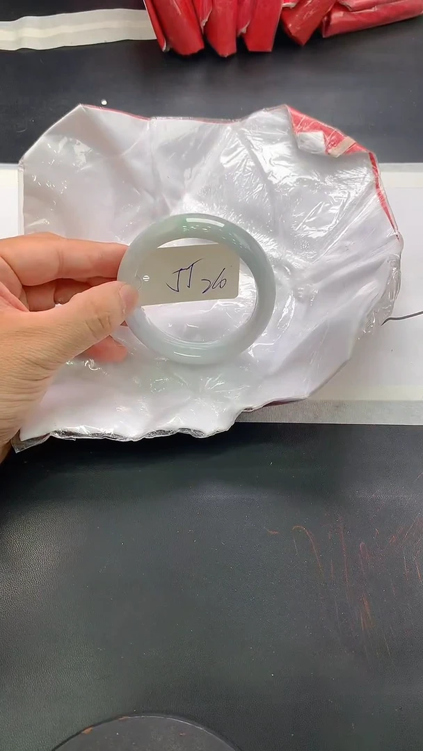 翡翠手镯未镶嵌113