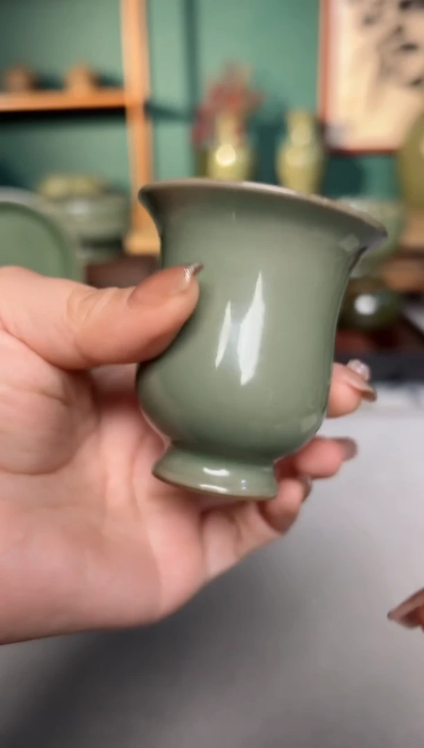 【闪购商品】其他纯手工青釉素面花神杯