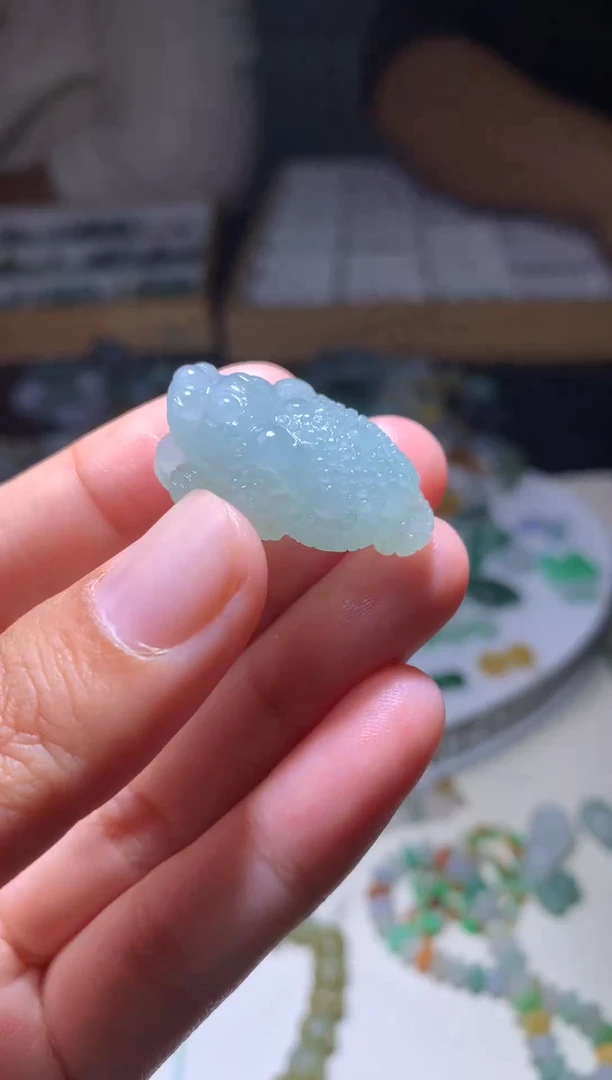未镶嵌定制翡翠彩**巅毛货
