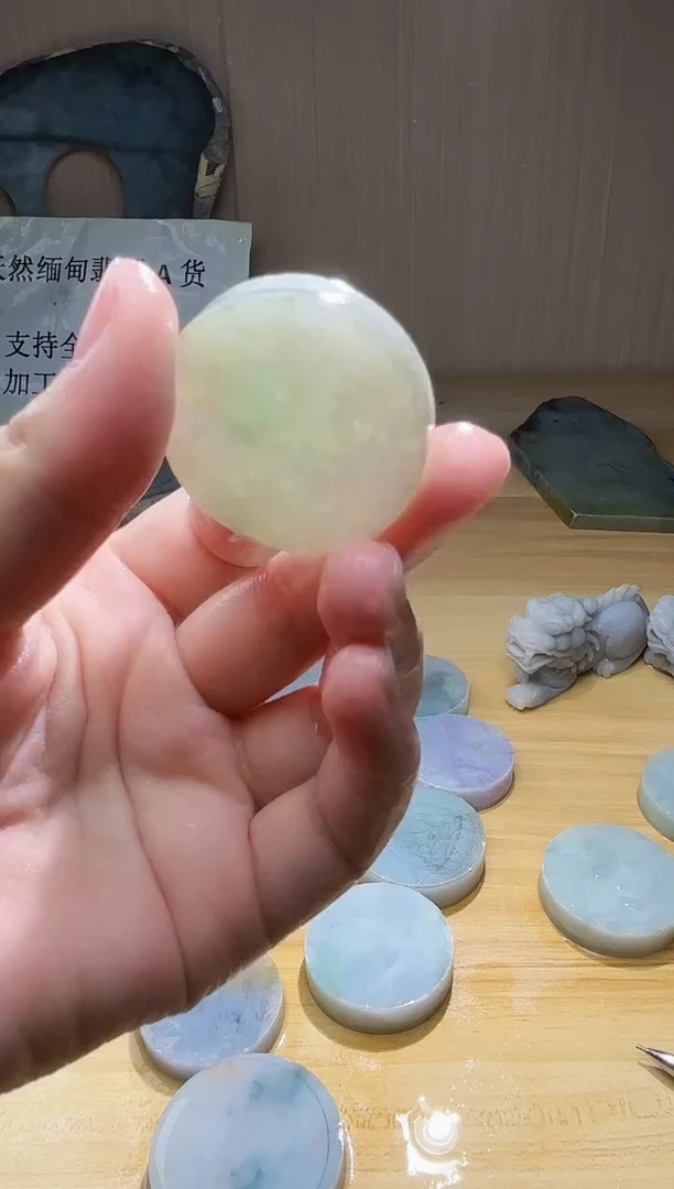 翡翠未镶嵌颈饰翡翠A货 姜谭473