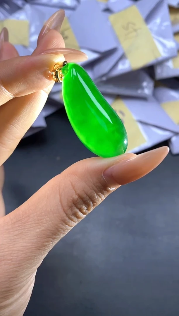 闪耀精品（吊坠加扣头）182