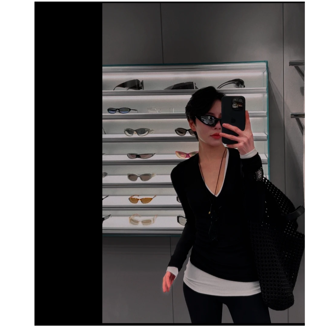 【XIAO HONG好物】春夏款修身显瘦V领长袖