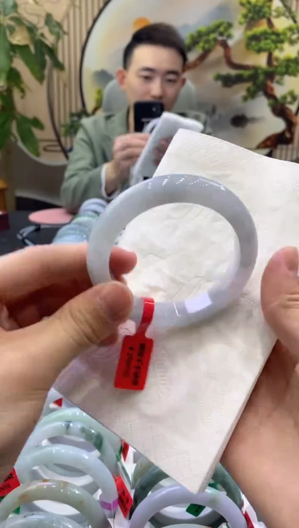 未镶嵌手镯翡翠1611