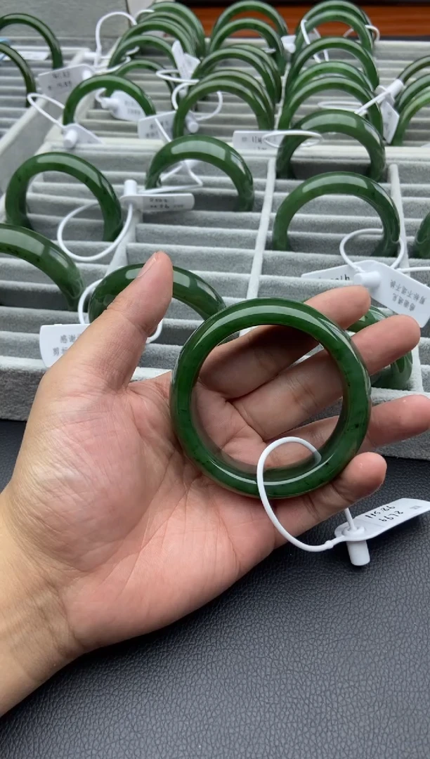 未镶嵌手镯和田玉（碧玉）62-58.2