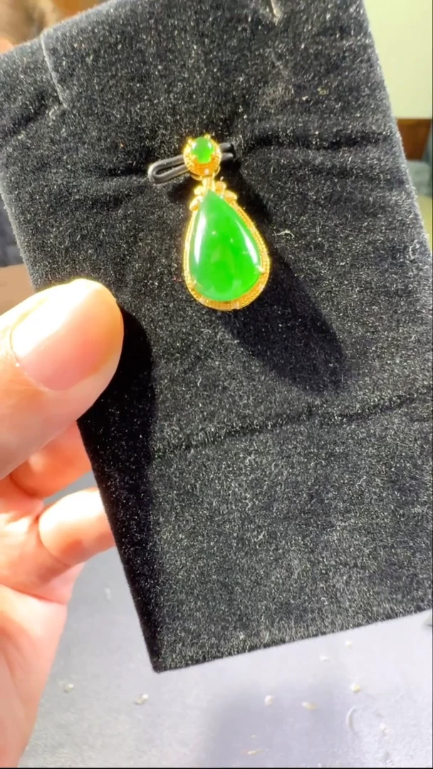 18K金镶嵌定制翡翠0282605657