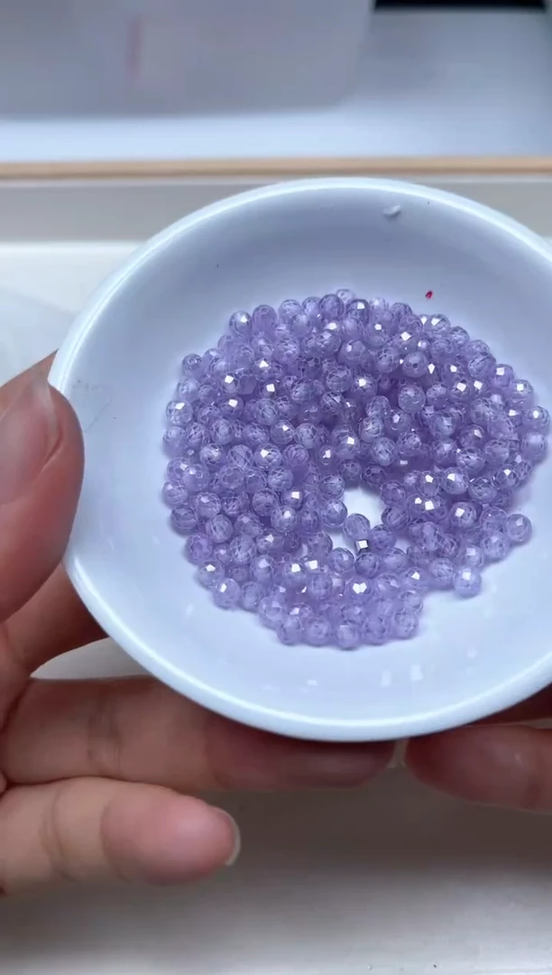 散珠天然锆石未镶嵌D718 冰紫锆石切面4mm30个8.8元