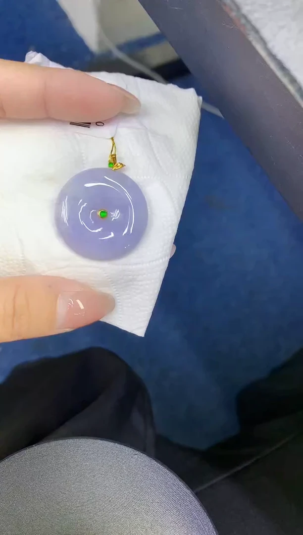 颈饰18K金镶嵌翡翠缅甸天然翡翠A货