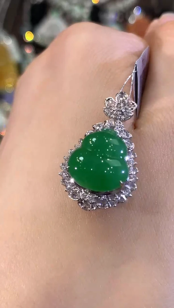 吊坠(不含链)18K金镶嵌翡翠C139