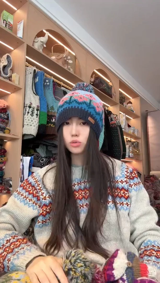 羊毛蓝色金桂帽