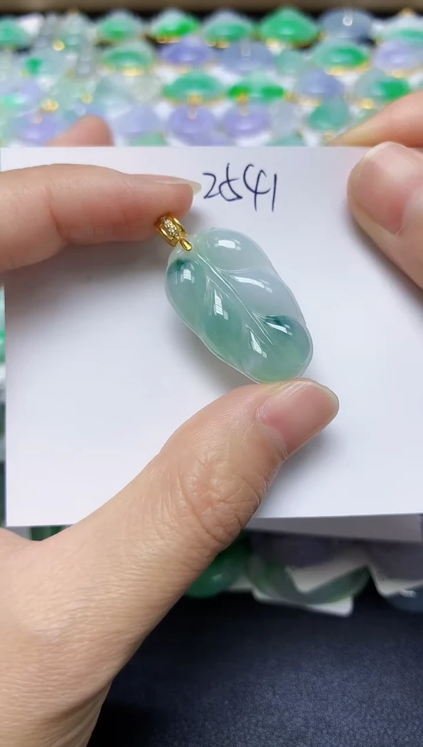 翡翠未镶嵌颈饰 天然缅甸翡翠A货