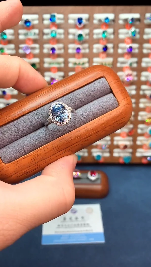 银S925镶嵌戒指海蓝宝石......