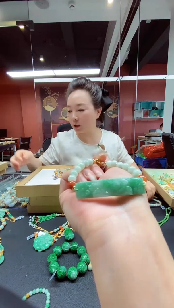 颈饰未镶嵌翡翠翡翠手串