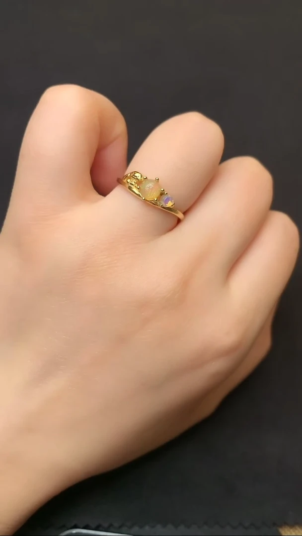 欧泊银S925镶嵌戒指......