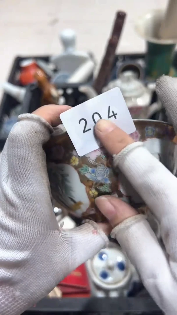 陶瓷凡**缘工艺品0928204