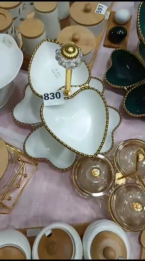 瓷?**?830白金爱心果盘