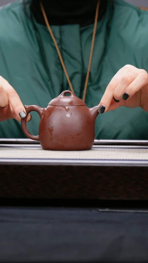 【闪购商品】紫砂茶壶三号井底槽青  秦权壶