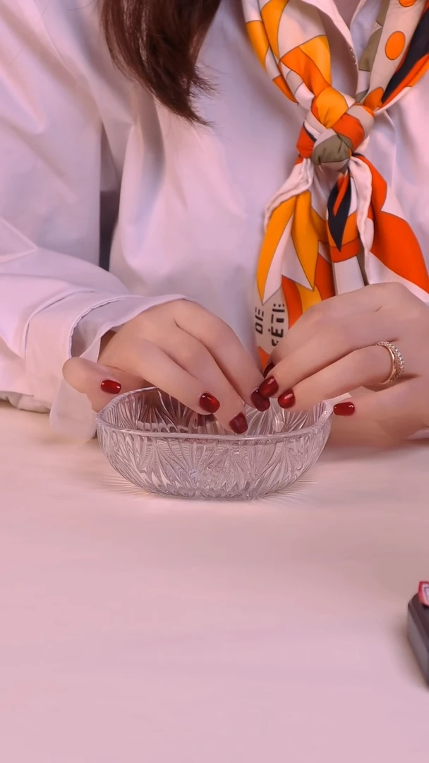 每天早上六点（捷克水晶）