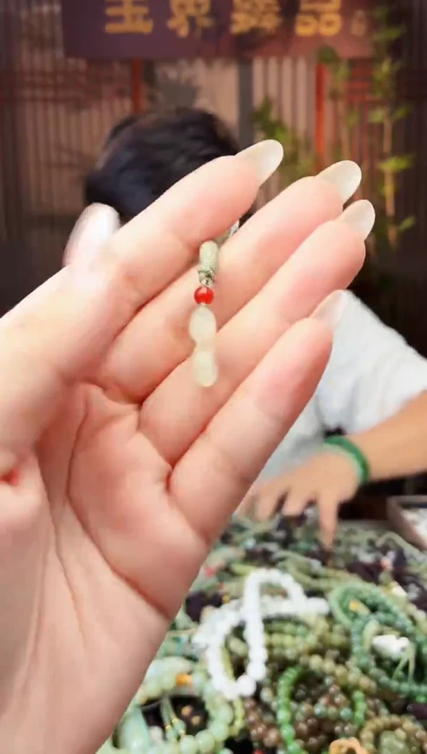 颈饰未镶嵌和田玉多样性发货拍一发一