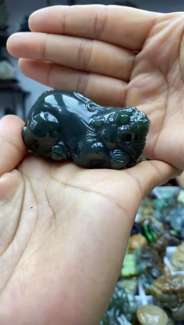 未镶嵌和田玉把件1