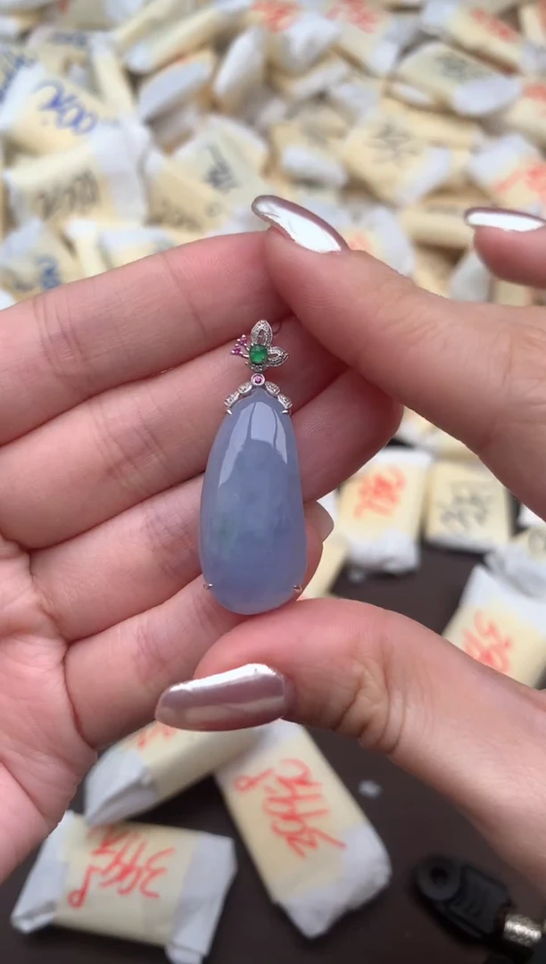 【闪购商品】翡翠挂件18K金镶嵌一